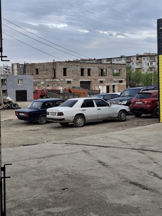 Продам Мерседес 124