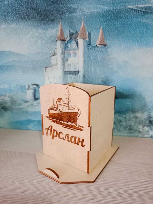 Школьные органайзеры из дерева