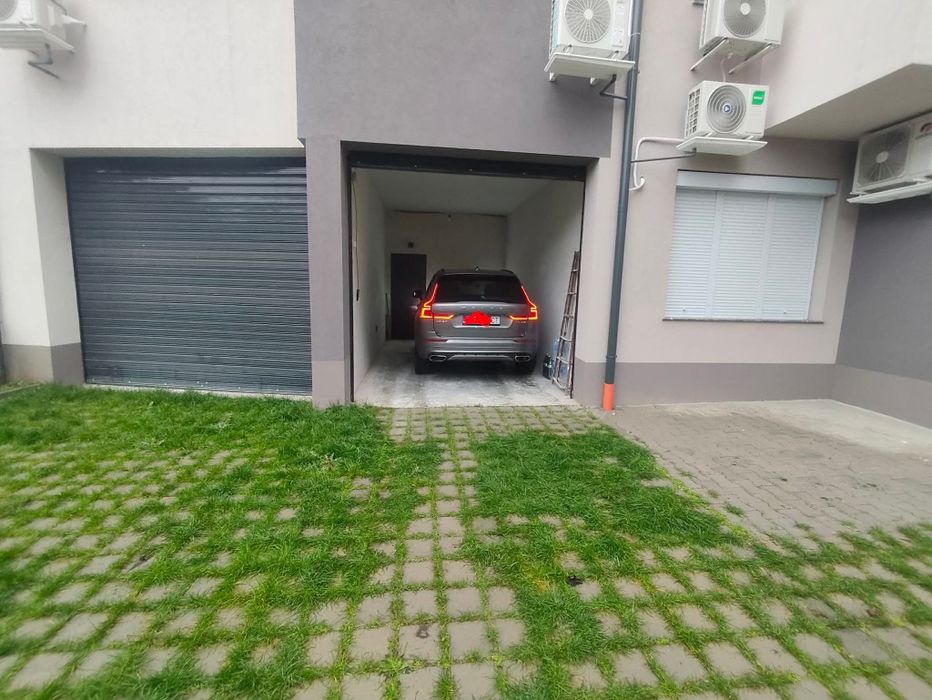 Дава под наем гараж