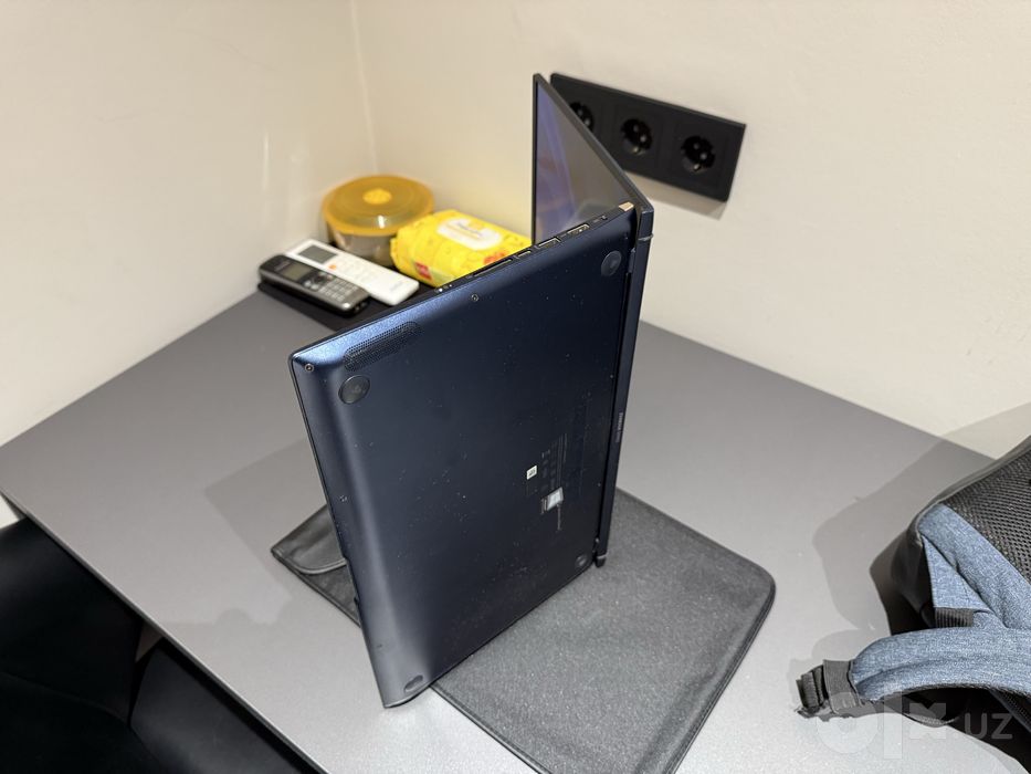 Asus zenbook 15,6