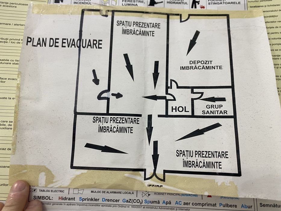 Spatiu comercial de inchiriat,Vitrat zona centrala, Vaslui