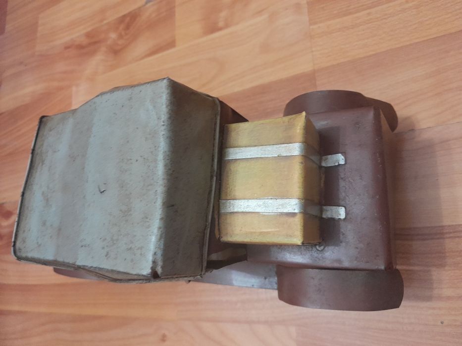 Mașinuță  handmade veche
