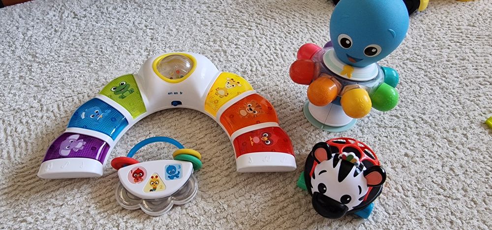 Бебешки играчки Baby Einstein