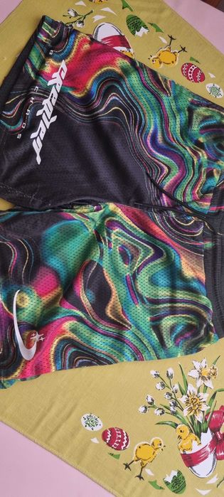 Къси панталонки за вомче или клаб мъж.