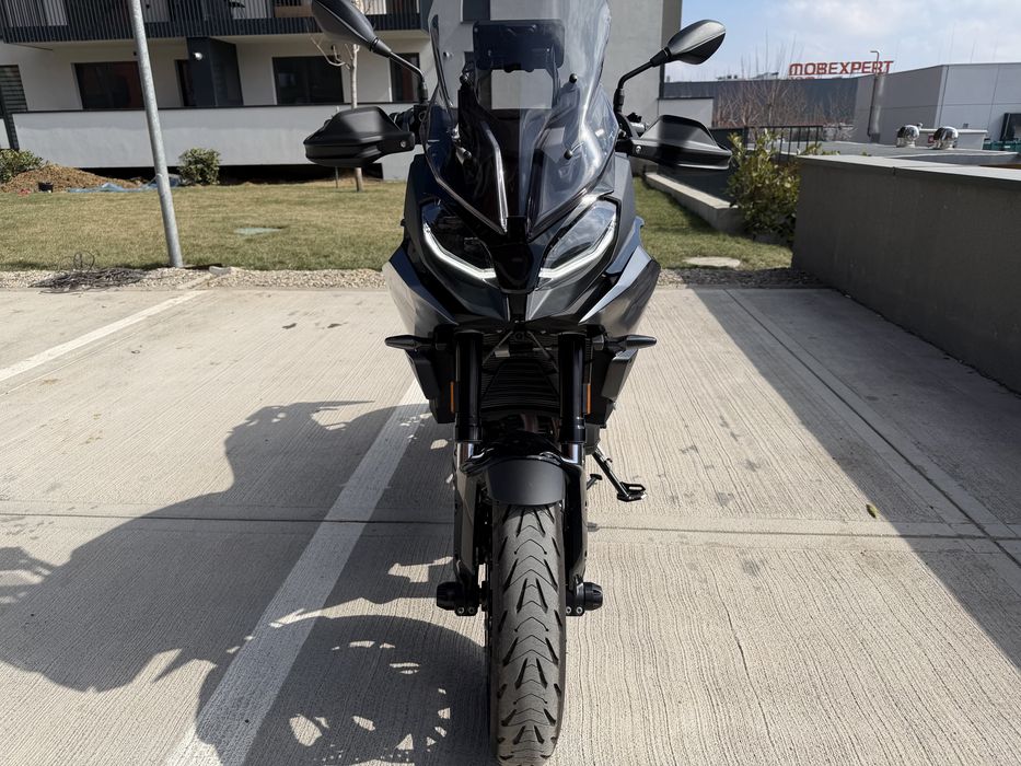 BMW F900XR Triple Black 2024
