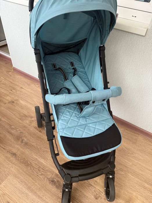 Продам детскую коляску
