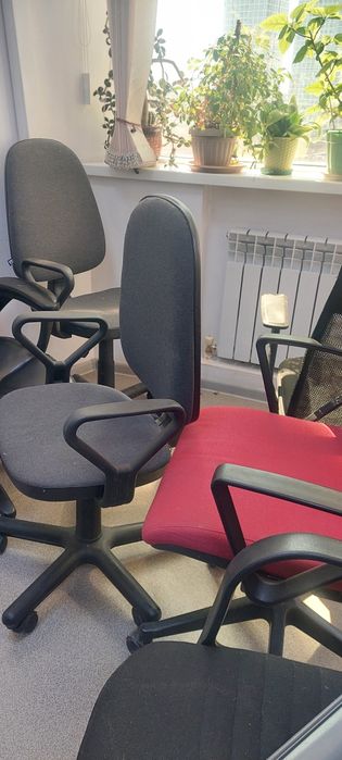 Офисные кресла б/у