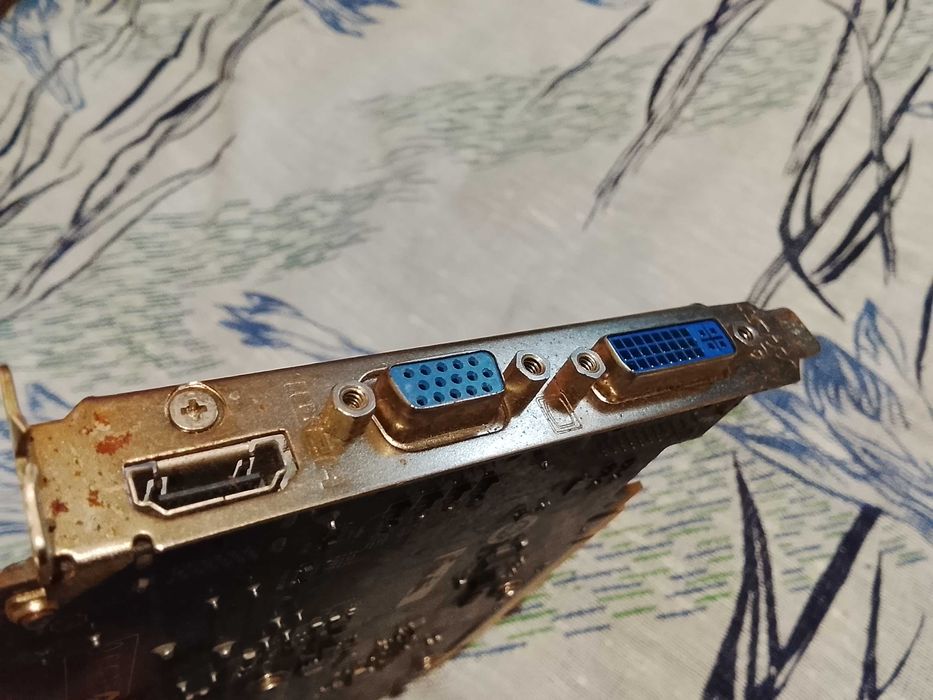 Видеокарта MSI N220GT-MD512 (512 МБ)