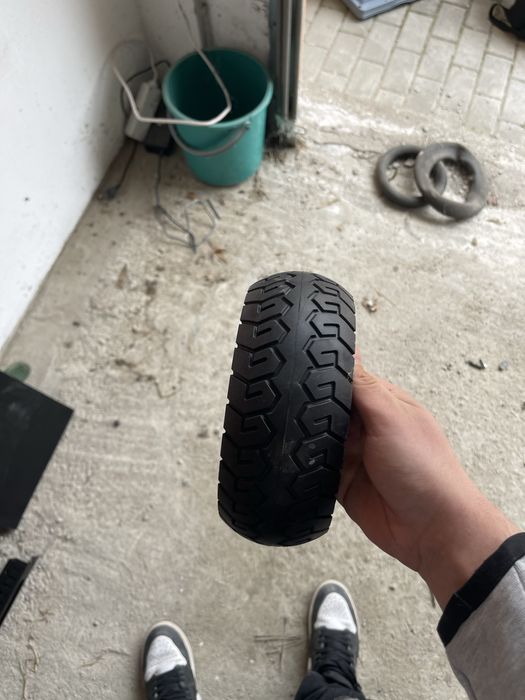 Cauciuc plin trotineta electrica