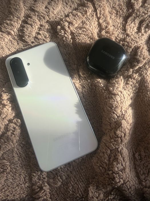 Продам Samsung A 36