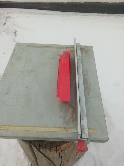 Продам настольную циркулярку