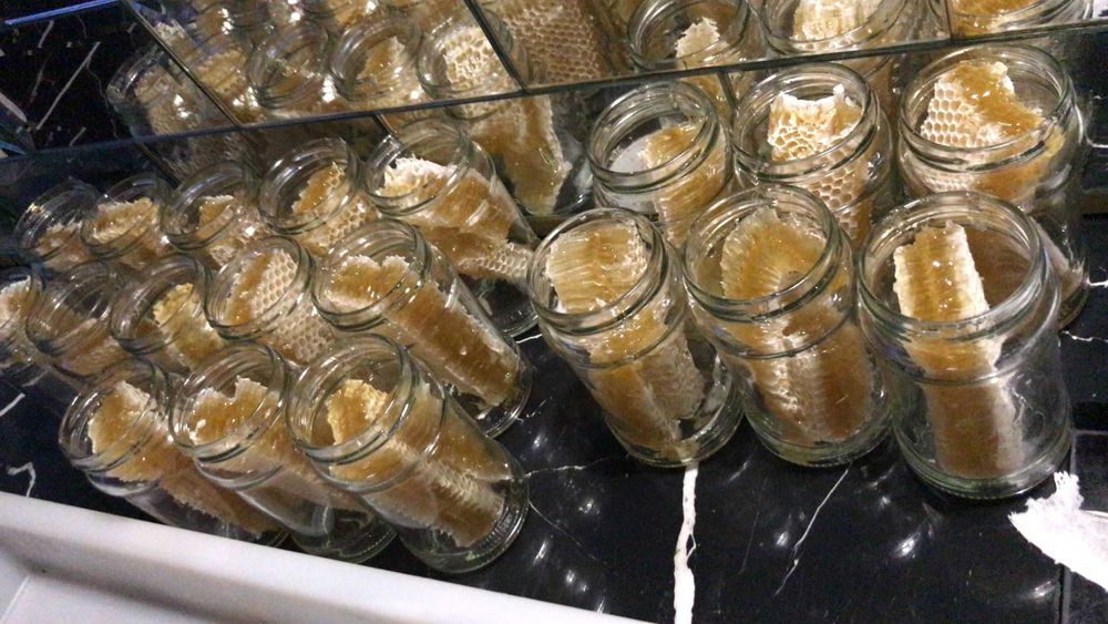 Miere si lapte de capra proaspăt 100% naturale