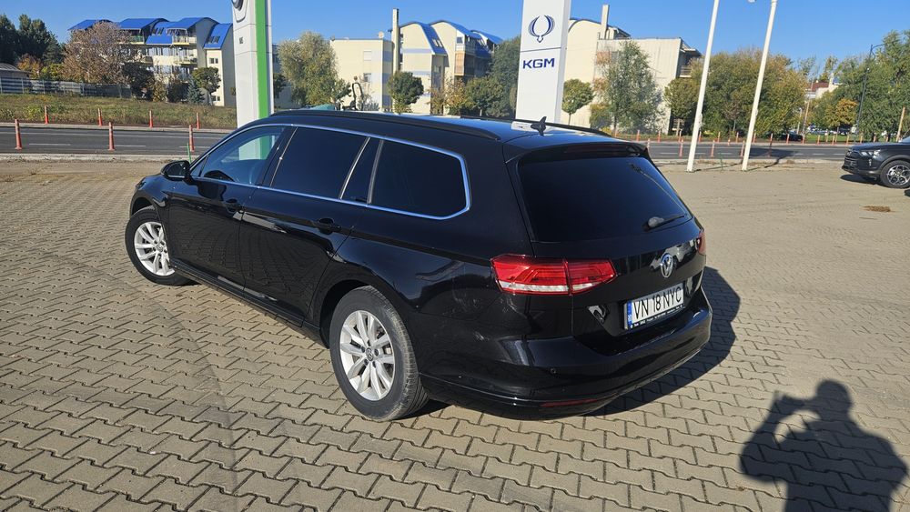 Vând Volkswagen Passat