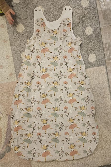 Пролетно-есенен спален чувал "Малката балерина" на Angel Baby.
1 TOG