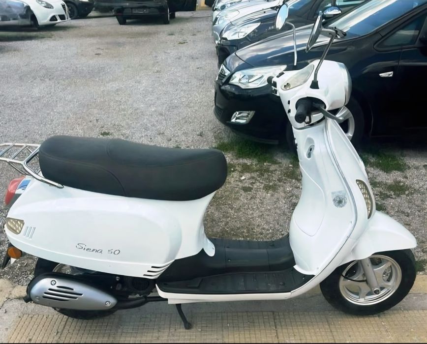 ПРОДАВАМ  -   Vespa SIENA 50