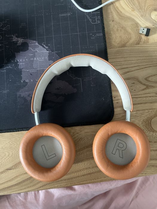 Bang and olufsen Beoplay hx