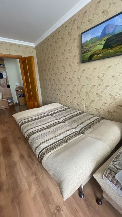 Продам диван и кресло