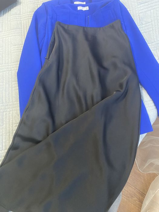 Юбка атласовая размер М 4000