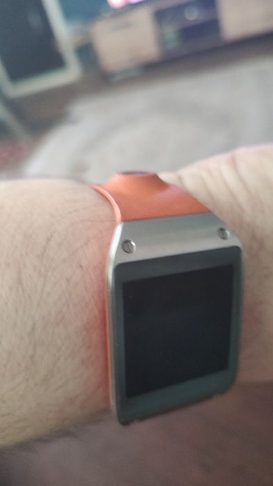 Смарт часовник Sansung Galaxy Gear