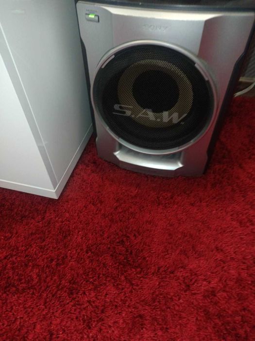 Продавам музикална система sony rg 440