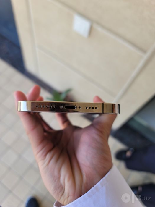 Iphone 13pro max gold