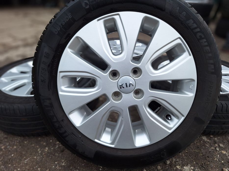 Оригинални Кия-16цола-4/100-с гуми