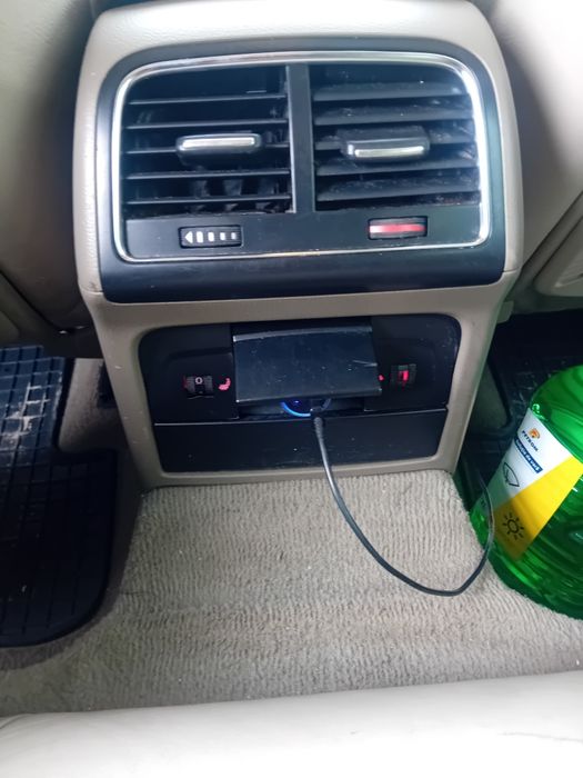 Audi  A 4 b 8 an 2010