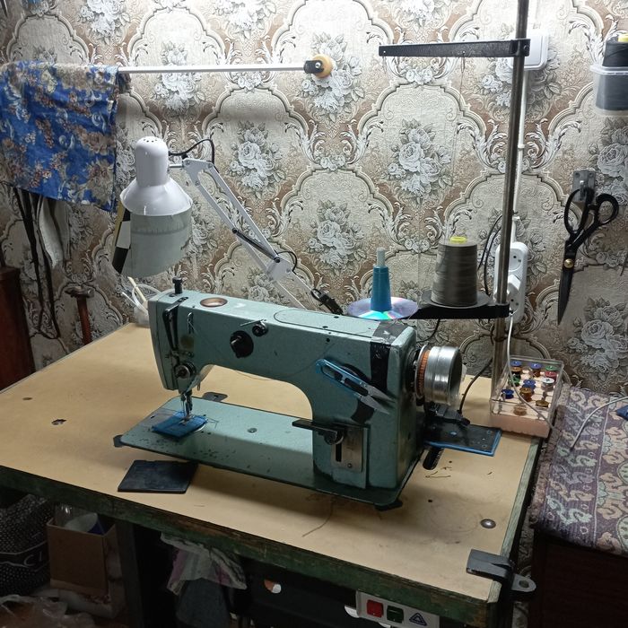 швейная промышленная машинка