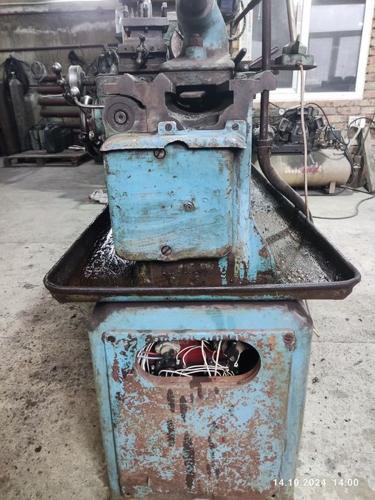 Токарный станок 1Е61МТ