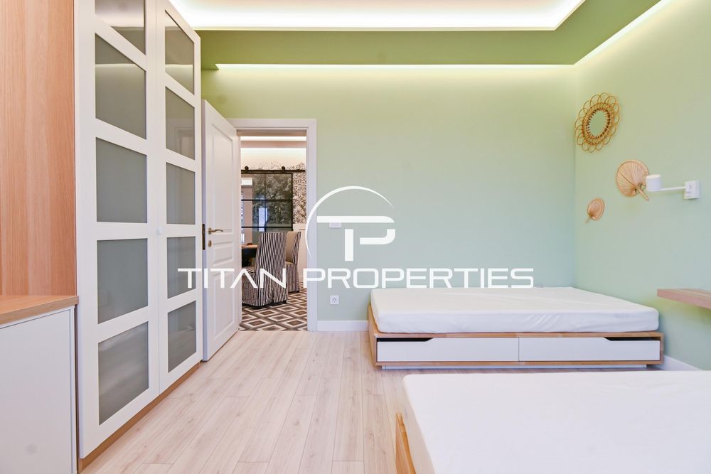 Дава се под наем Тристаен апартамент в София, Център - 90 кв.м за 1300 € - Снимка #8