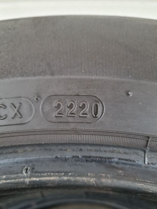 Зимни гуми 2 броя BFGOODRICH Gforce Winter2 185 65 R15 дот 2220