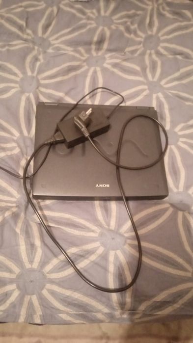 Продаю старый ноутбук от  Sony