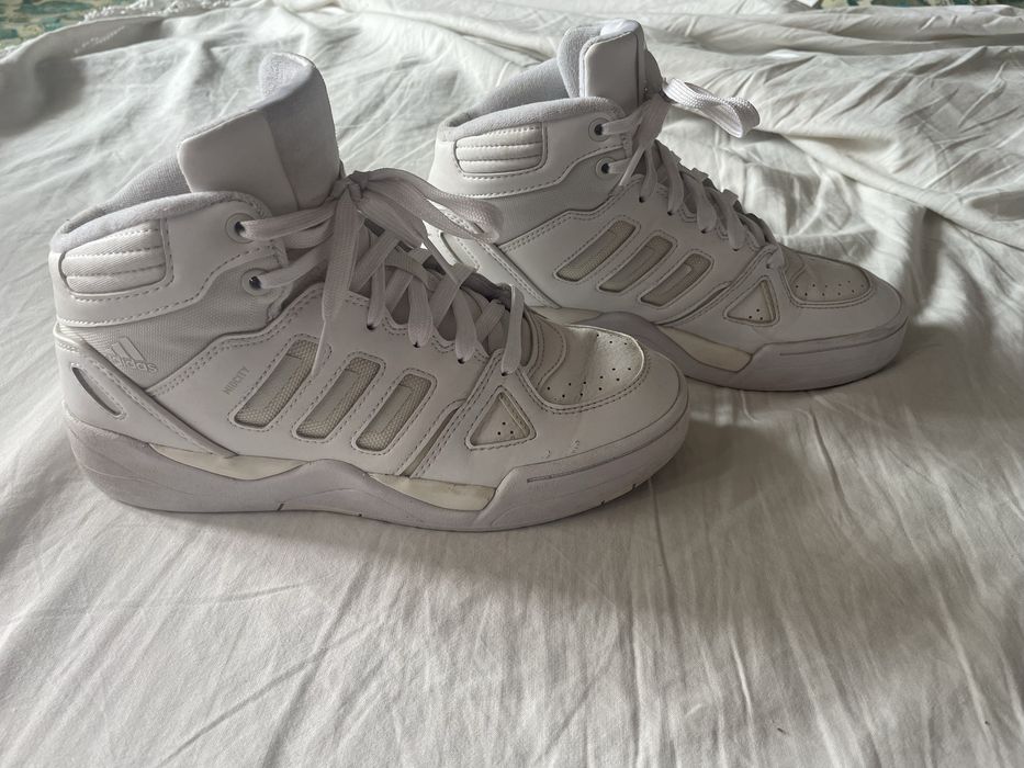 Adidas бели сникърси+подарък