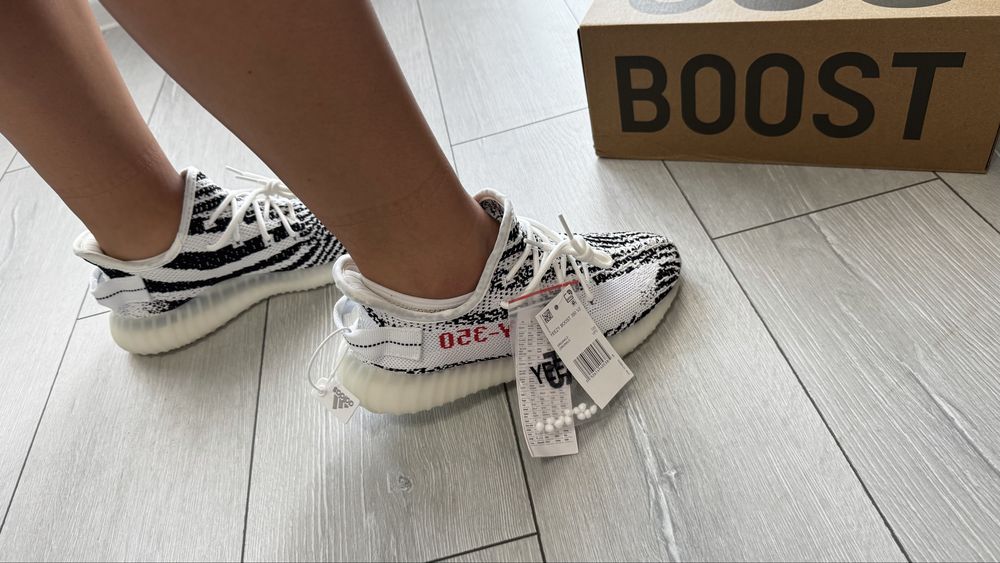 Yeezy 350 V2 – modele disponibile