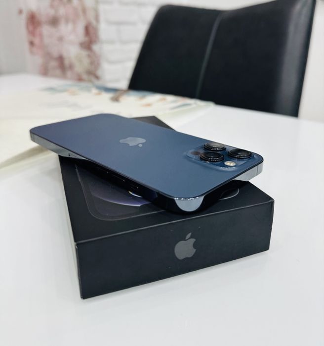 iPhone 12 PRO MAX • 256 GB • 95% Bateria • ca NOU