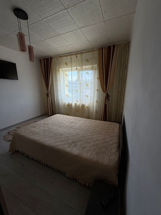 Apartament 2 camere de închiriat-zona Dedeman