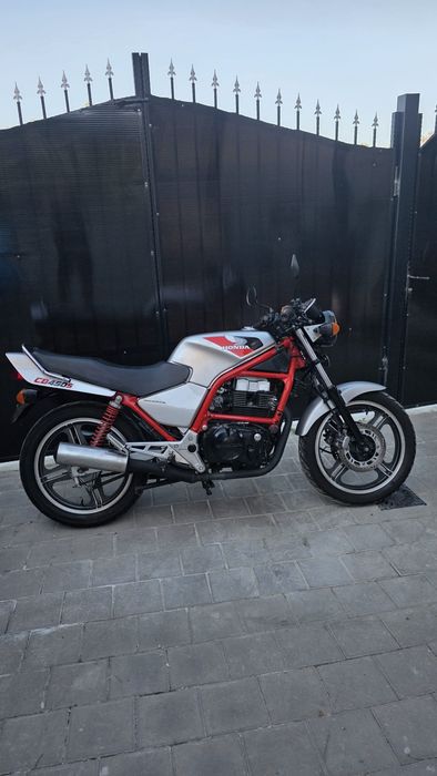 Honda CB 450 S .