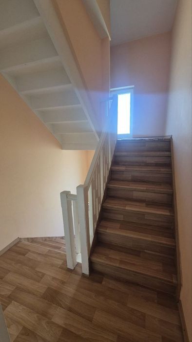 ЕТАЖ + ГАРАЖ + 1/4 ИД.Ч от двор 304 кв.м в Център Асеновград
