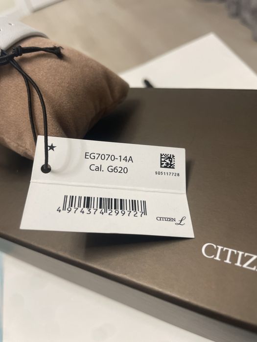 Часы citizen EG7070