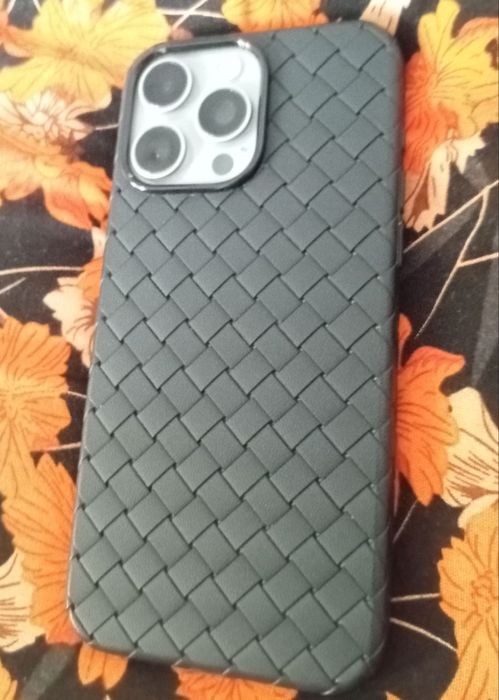 Iphone 15 ideal holatda