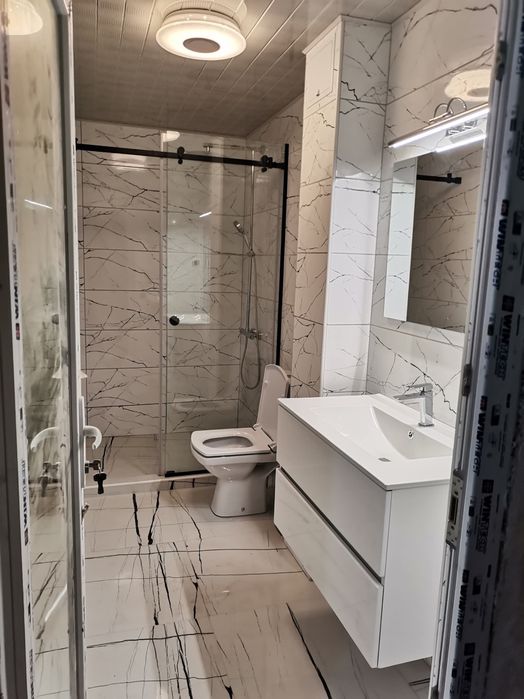 Apartament 3 camere, 74 mp – etaj 1, zonă centrală, renovat