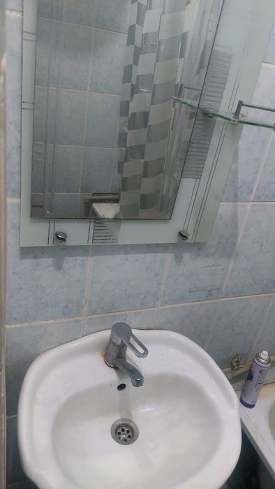 Продам двух комнатную квартиру