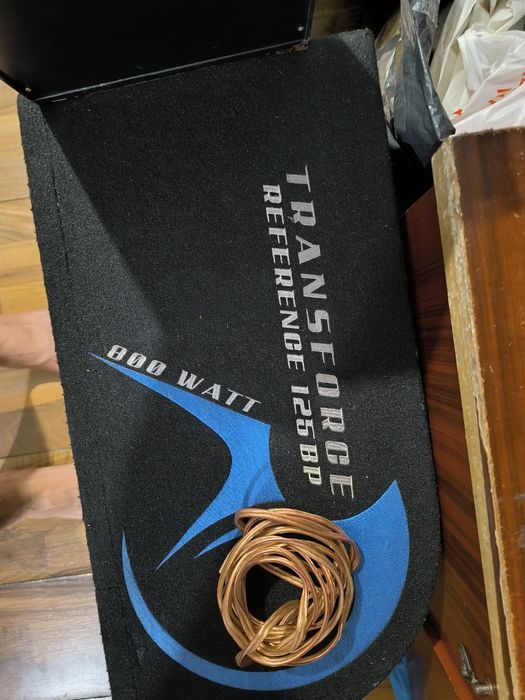 Бас каса с усилвател