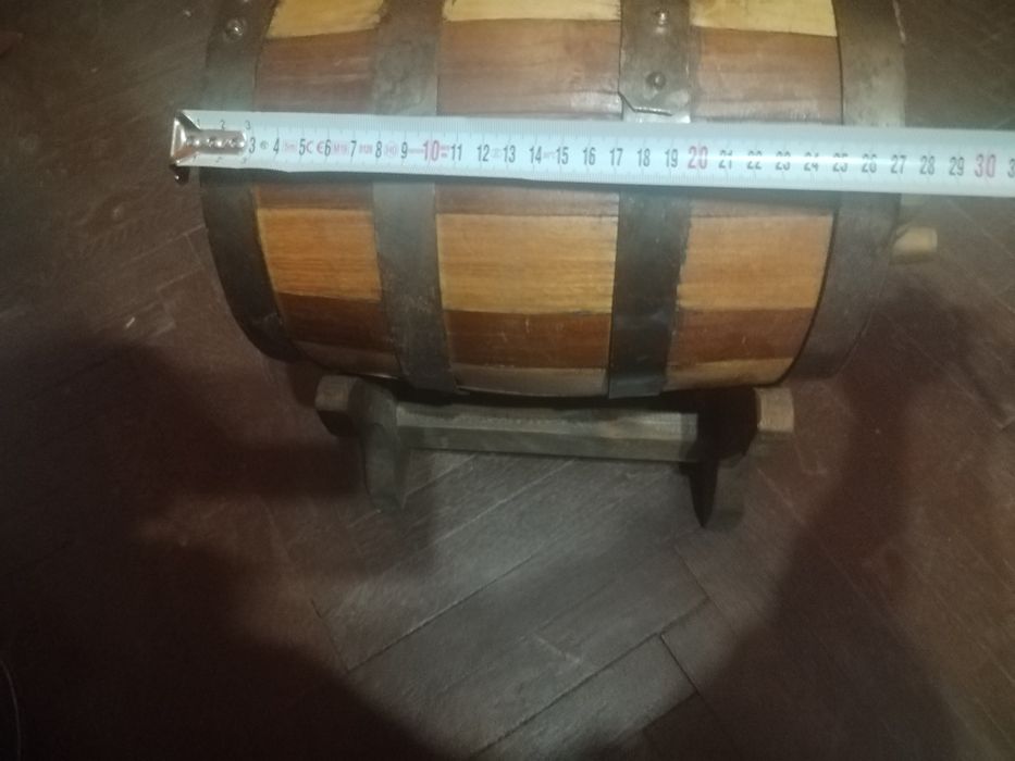 Старо дървено буренце
