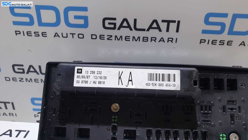 Panou Tablou Relee Sigurante Opel Astra H 1.7 CDTI 2004 - 2010 Cod 13250232 5DK00946430 [LC2077]