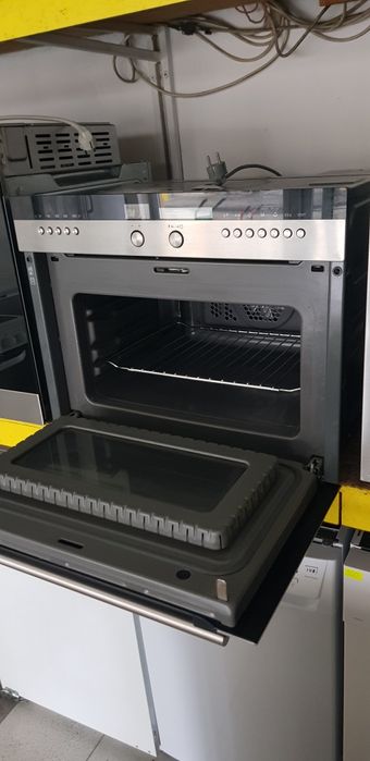 Фурна за вграждане комбинирана с микровълнова 2в1 SIEMENS +MW