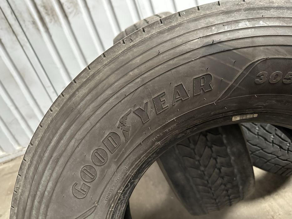 Anvelope 305/70 R19,5 direcții GOOD YEAR