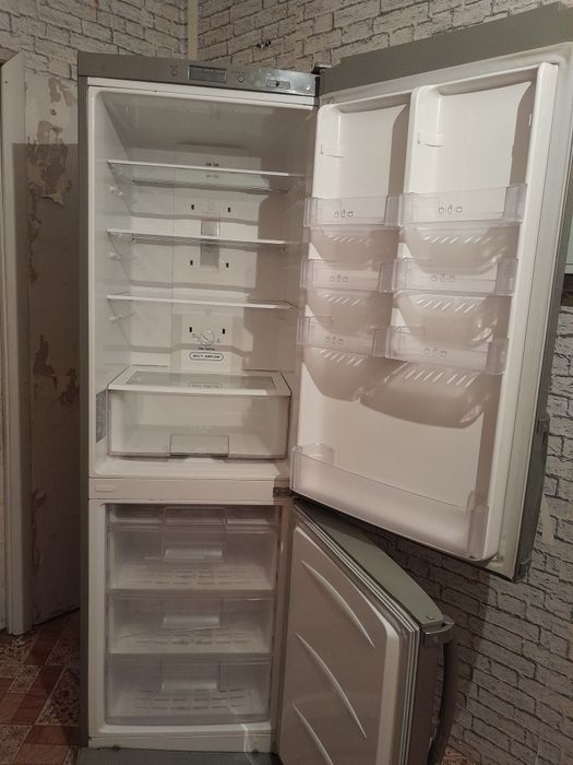 Продам холодильник