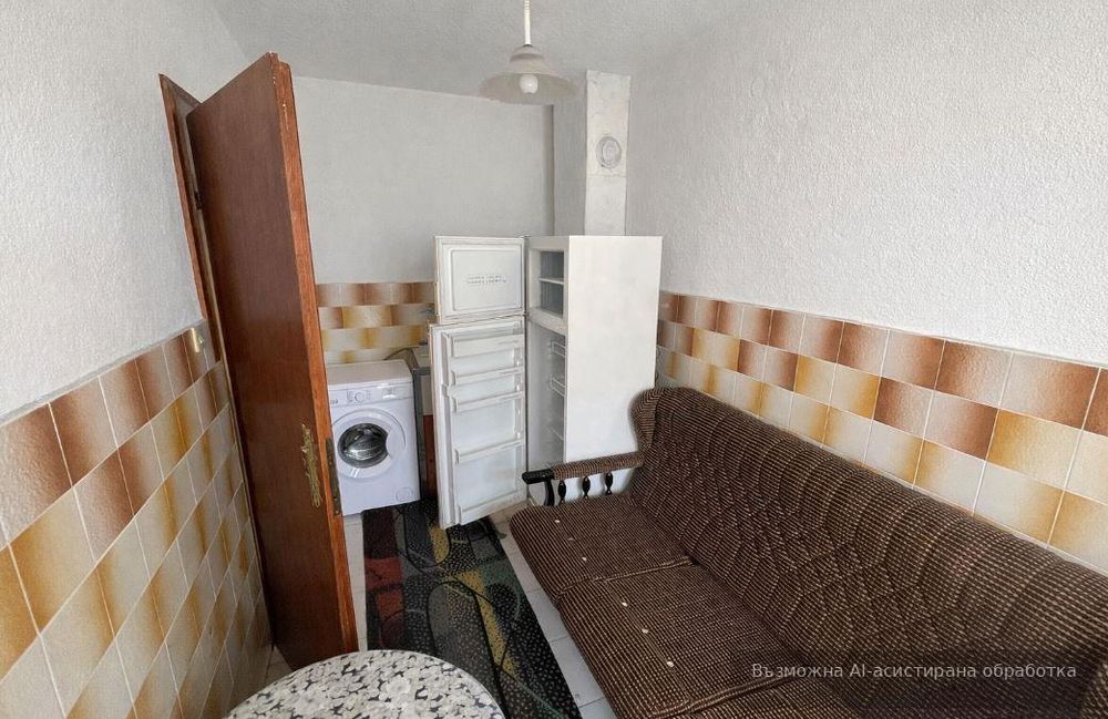 Дава се под наем Двустаен апартамент в Варна, Лятно кино Тракия - 46 кв.м за 259.08 € - Снимка #2