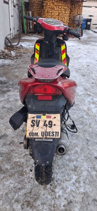 Vând scuter de 49cc